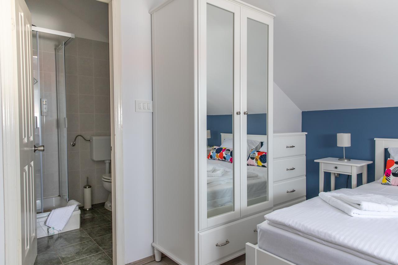 Apartmani Dina Biograd Na Moru Exterior photo